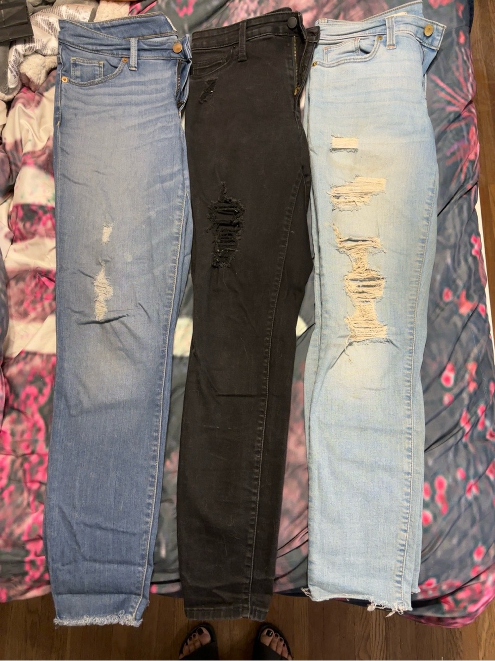 Universal Thread Women’s Skinny Jeans — Light Blue, Medium Blue, Black